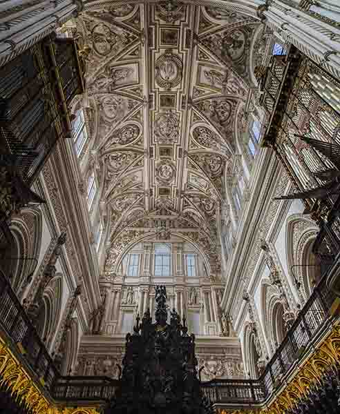 Córdoba 069 - Mezquita Catedral - interior - coro.jpg